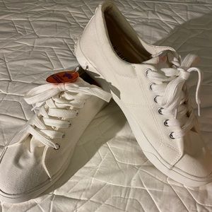 Rocket Dog Women’s White Canvas Sneakers